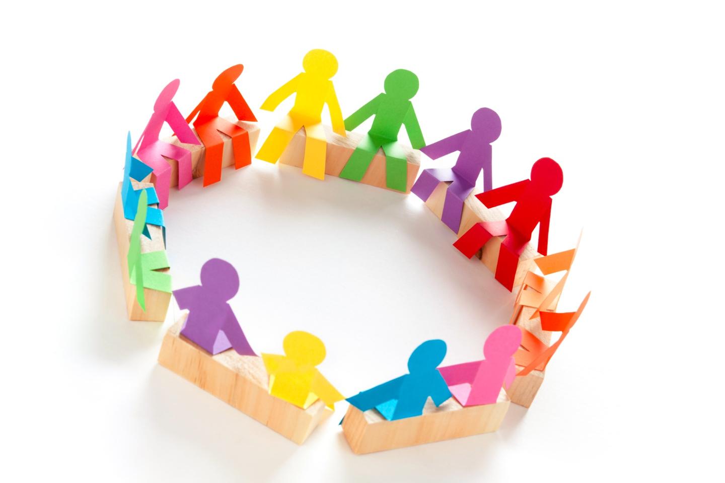 如何选择适合自己的团体心理咨询小组?不同类型的心理咨询团体介绍