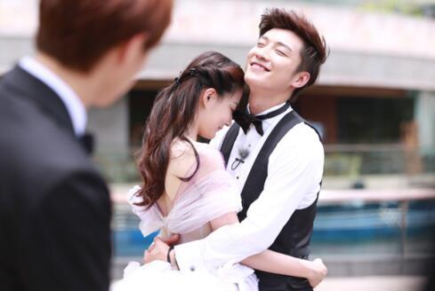 贵圈真乱,今日粉丝曝出乔任梁和某知名导演sm时死亡?