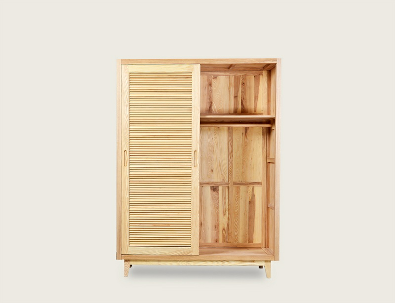 现在淘宝大量的白橡木家具,价格还不贵,里边有