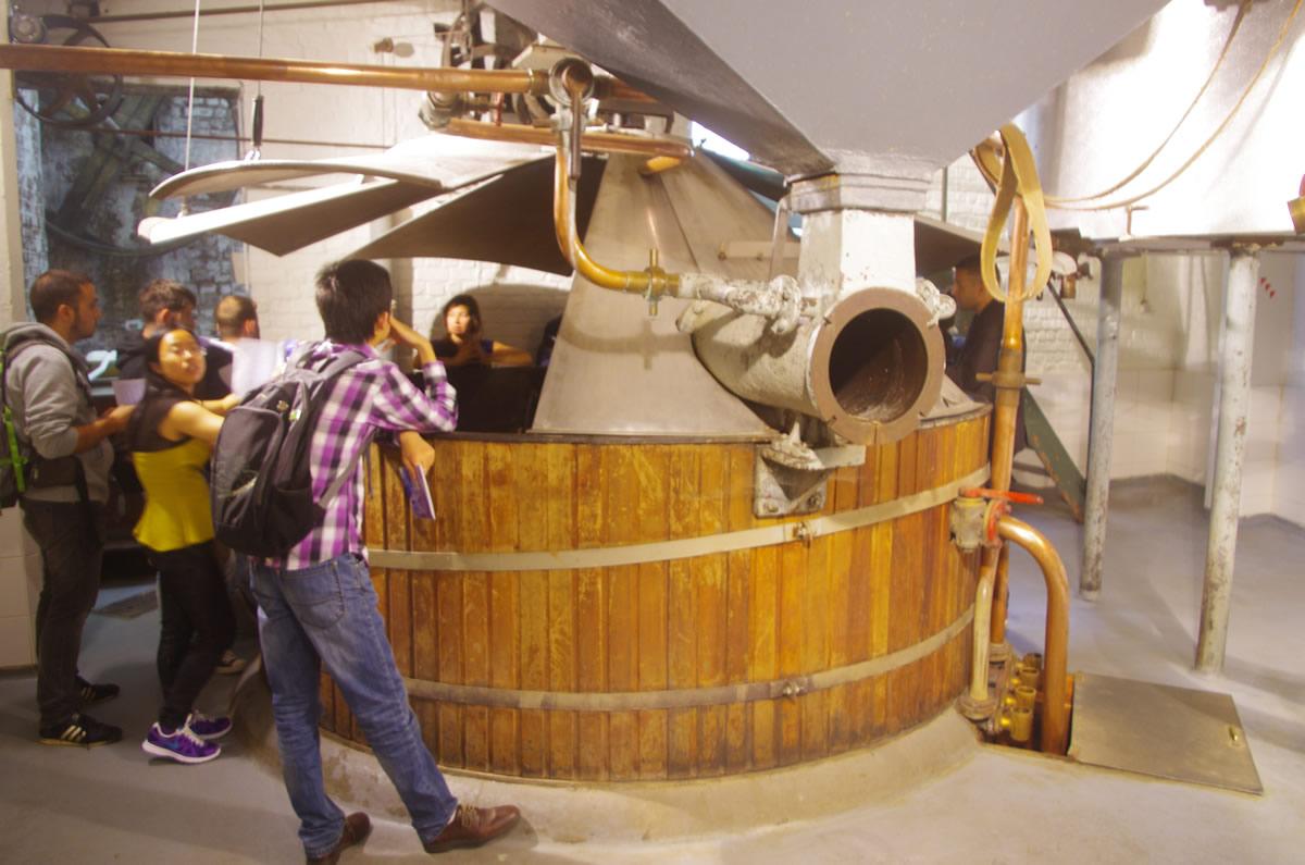 比利时的酸啤酒是怎样酿造的,如何形成那种酸