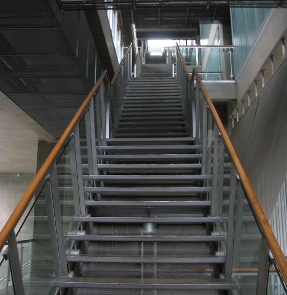 做直跑楼梯比双跑更加高大上吗?