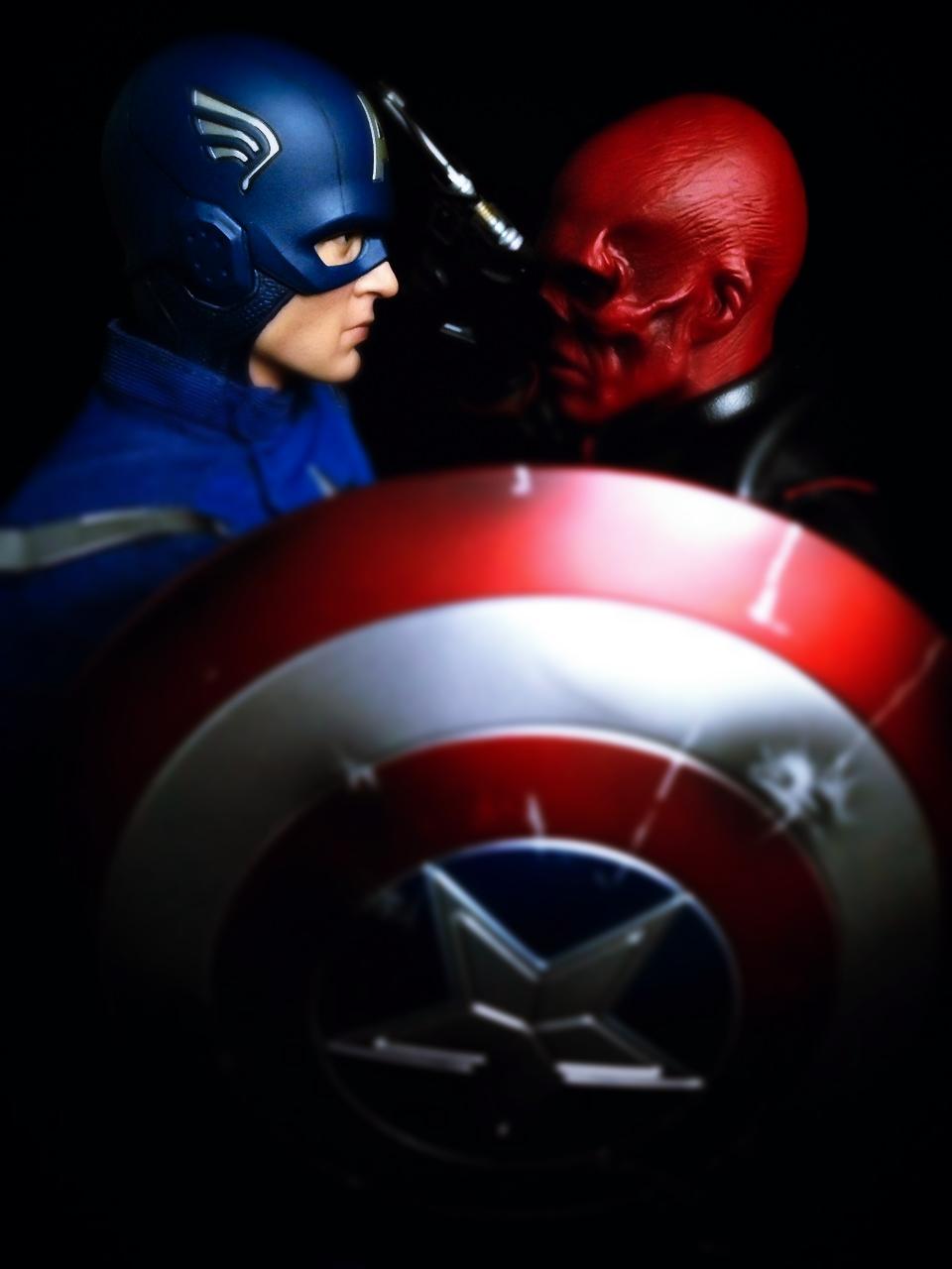 美国队长vs红骷髅