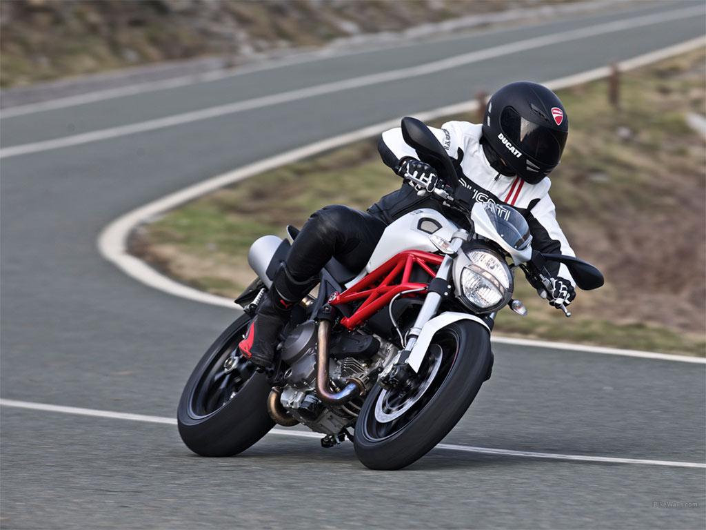 求推荐一辆10w左右的摩托车? 主要就上下班和