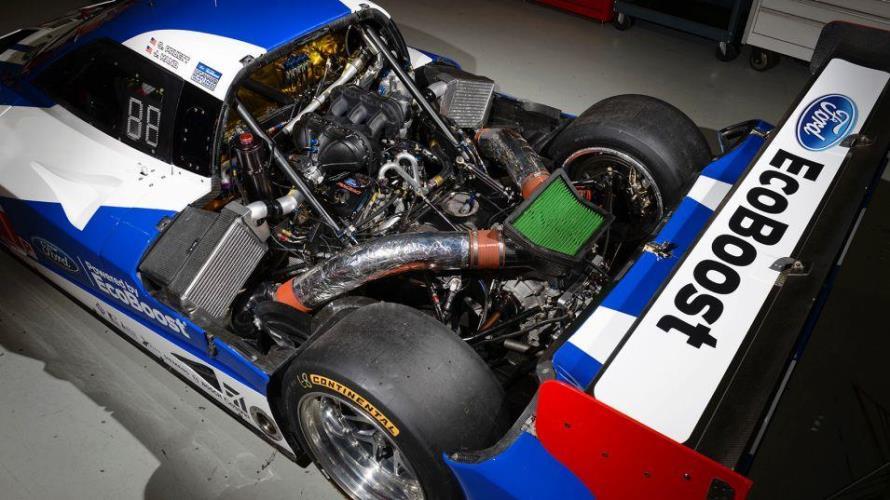 v6ecoboost发动机的福特chip ganassi racing赛车带着这台发动机,福特