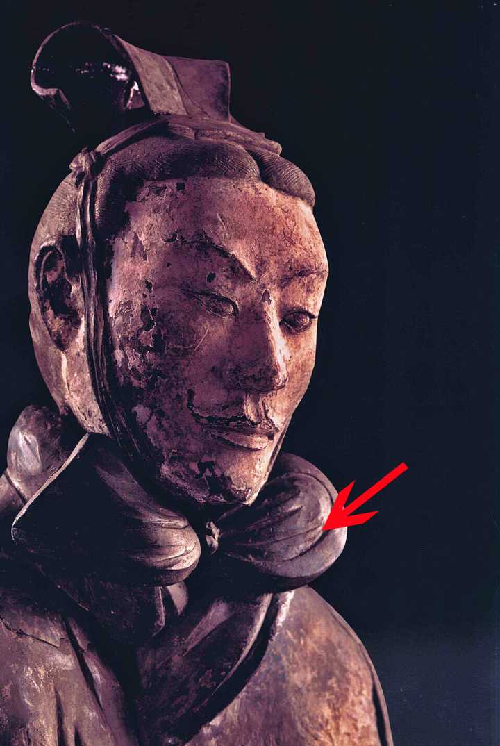 兵马俑为什么大多戴领巾?
