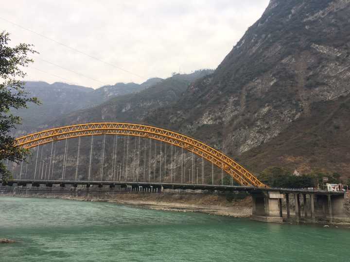 完整走完宝成线,成昆线是怎样一种感受?