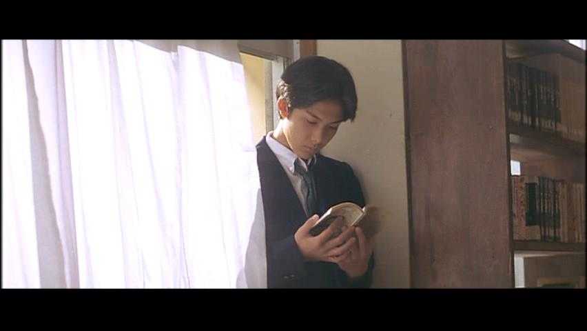 岩井俊二《情书》 记忆中的藤井树   显示全部