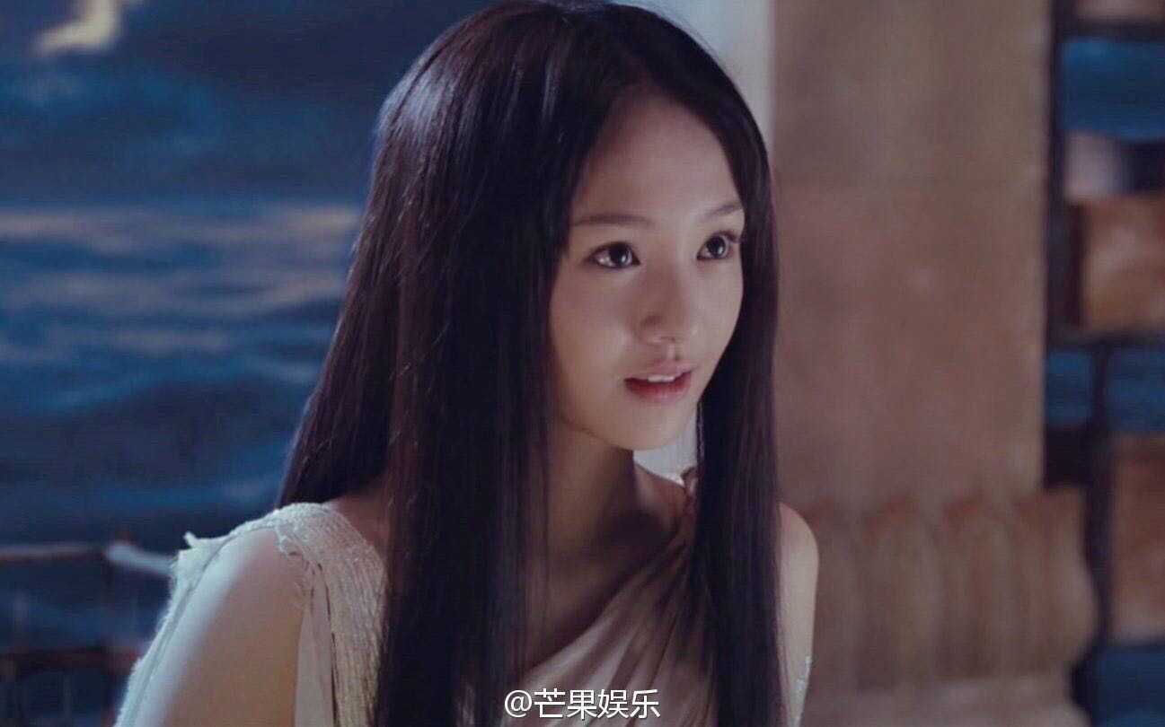 线 ========================== 郑爽虽然自从整容之后负面新闻不断