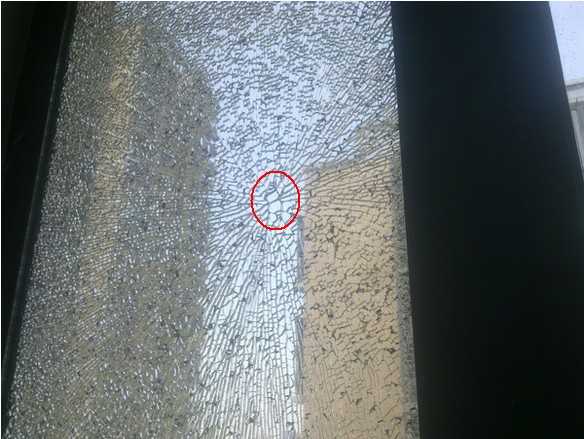 如何判断钢化玻璃是人为破坏还是自然开裂?