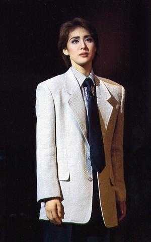 亚洲有哪些气质超群的女明星?