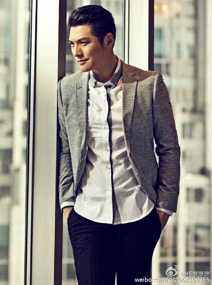 有没有一张图片能完美的展现"邪魅一笑"一个表情?