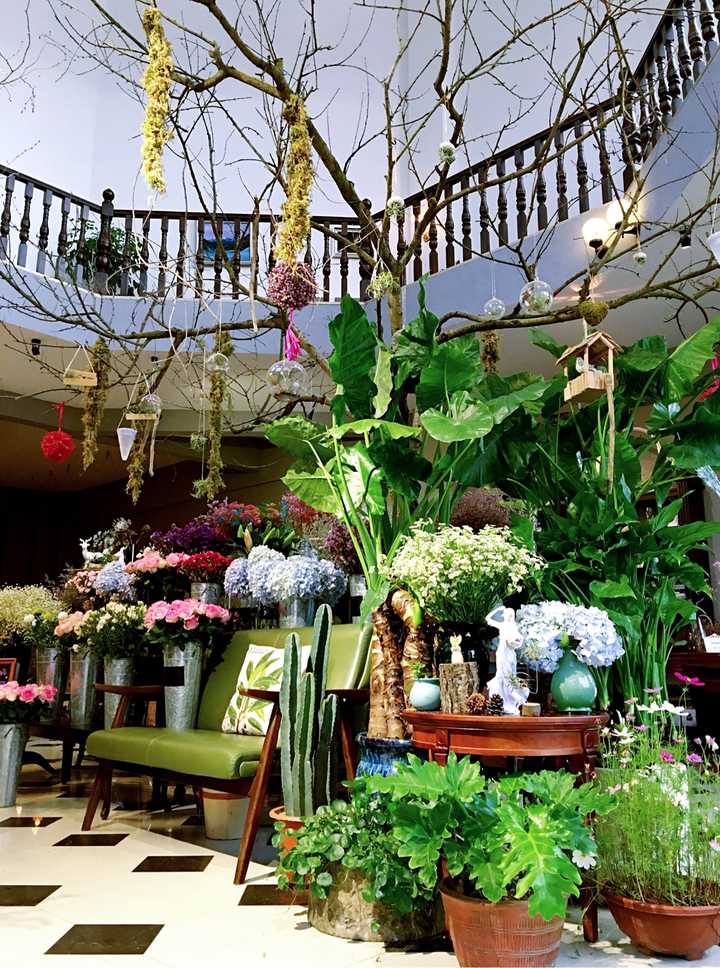 在中国开一家这样的花店兼茶屋(咖啡馆)前景如何?
