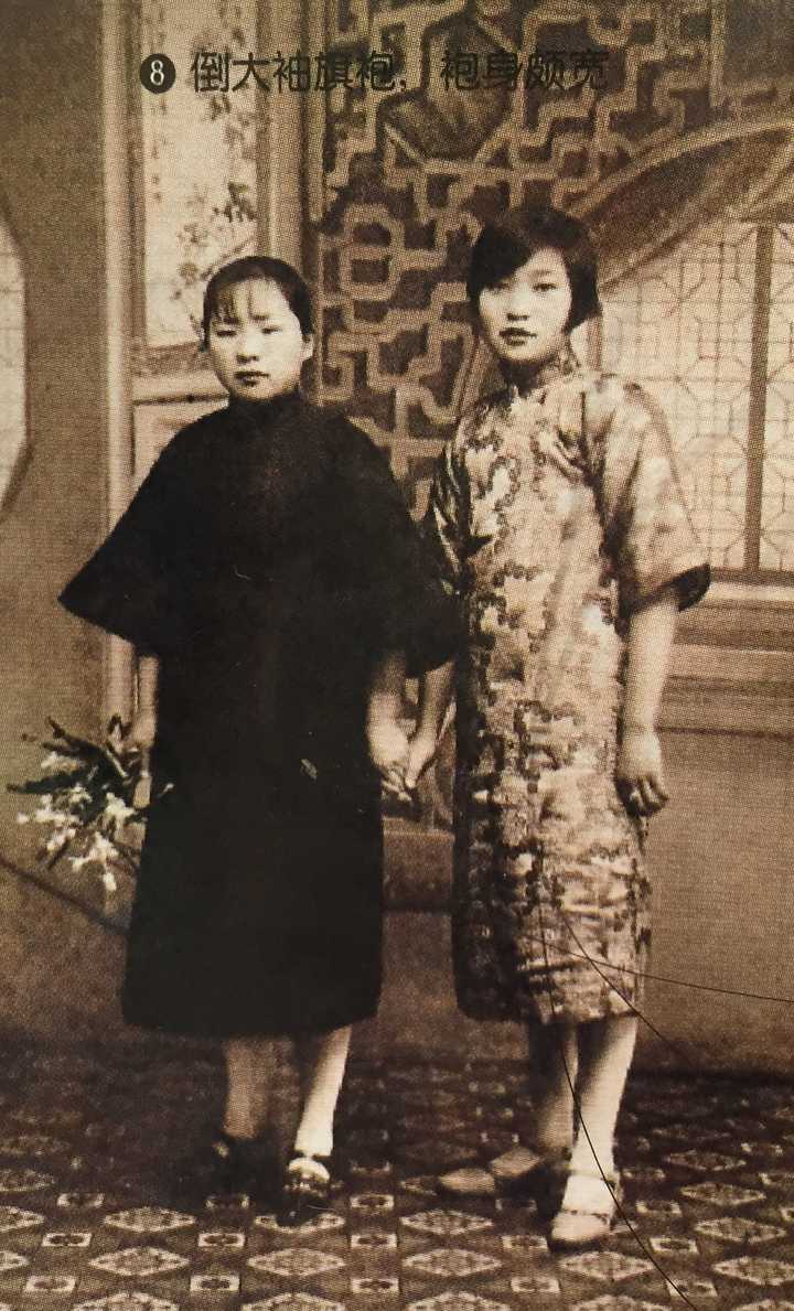 1920s 二十年代旗袍的代表款式必定是倒大袖旗袍,这种旗袍并不修身