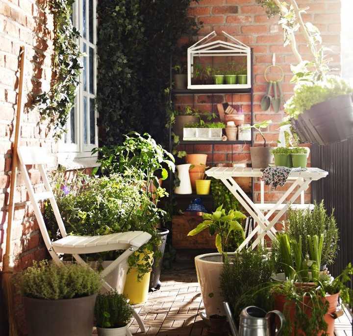 如何把小户型阳台布置出有情调又不贵?