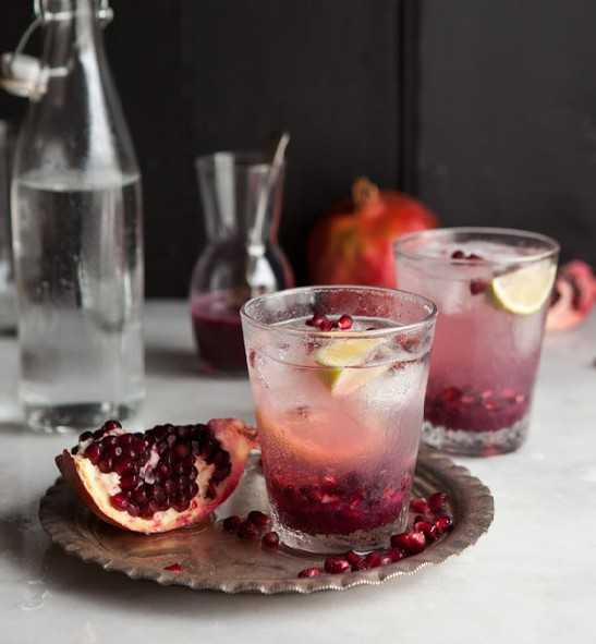 黑醋栗蓝莓鸡尾酒