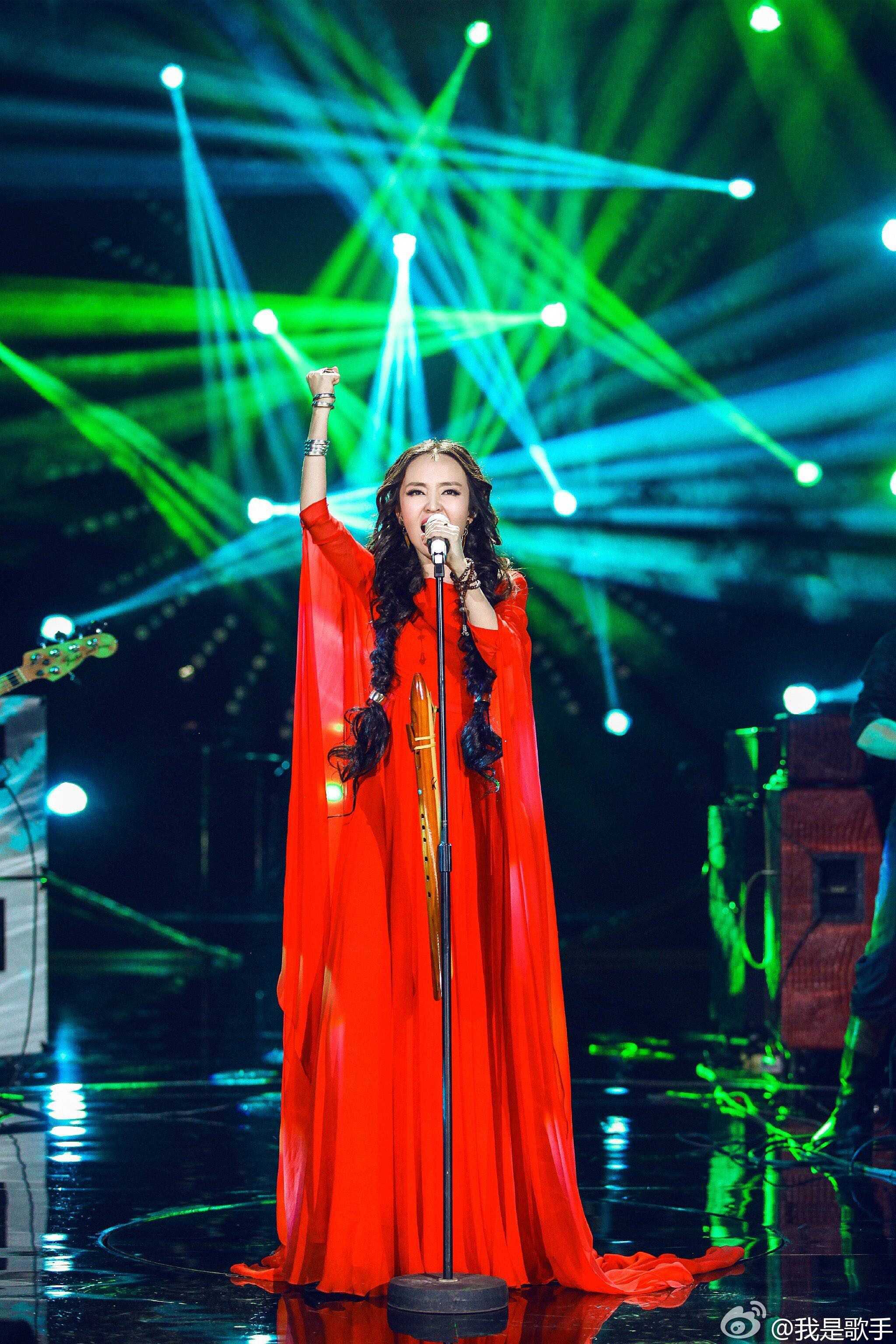 蒙面歌王不适合中国的坏境,一是中国没那么多唱