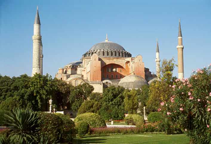 西欧中世纪——骨架券和独立飞券的使用,尖拱与尖顶的崛起