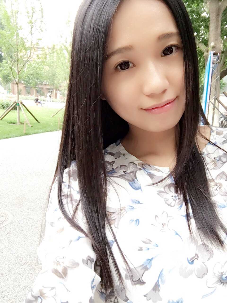 县级城市的基层公务员穿齐胸襦裙上班,合适吗