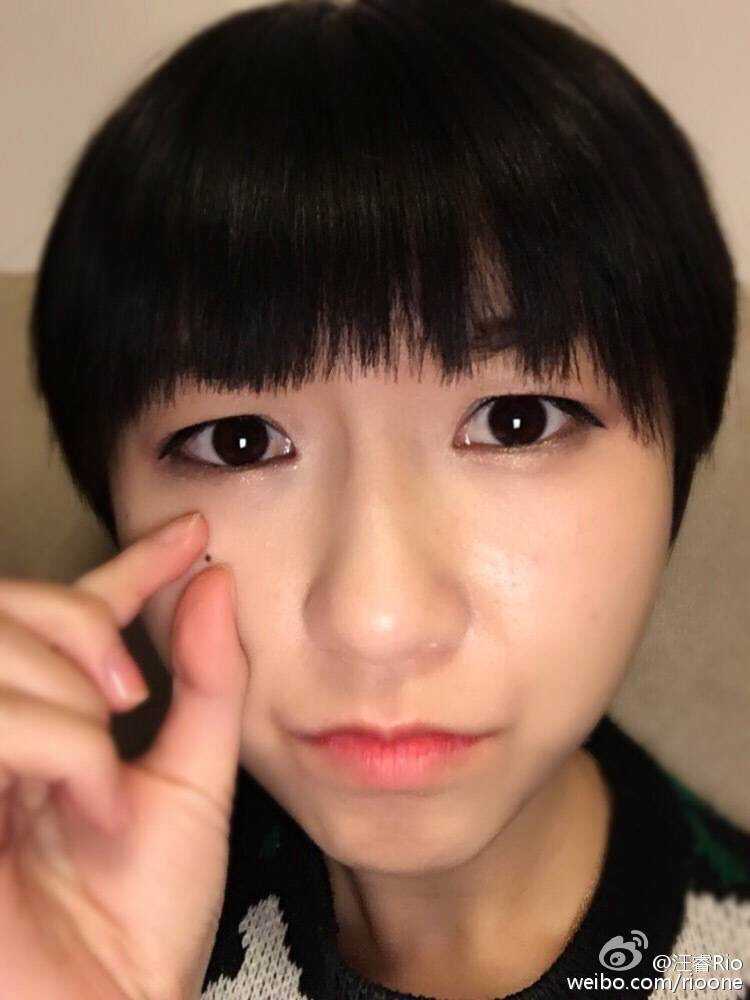 最近喜欢的女生,都说她长得像王俊凯.  显示全部