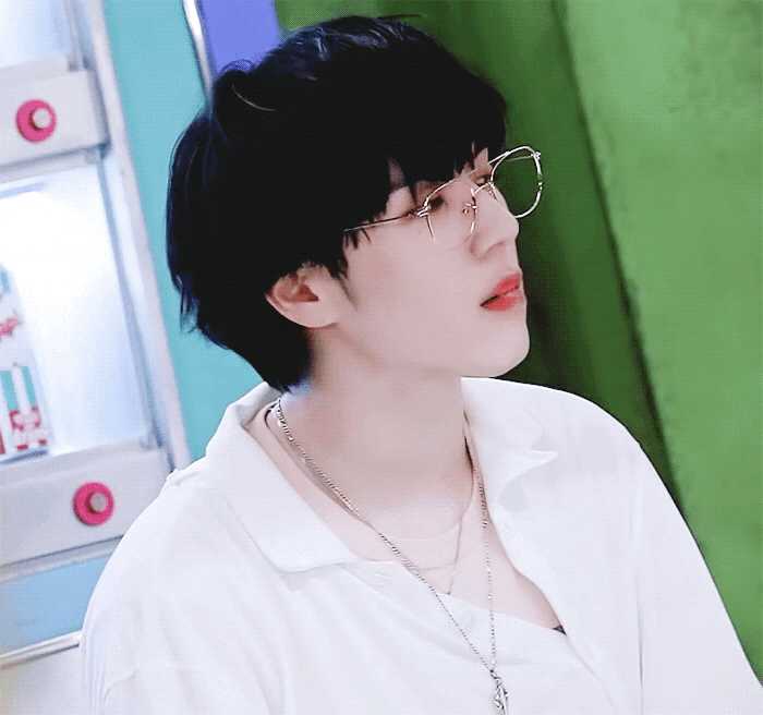 有哪些侧脸超好看的南韩爱豆?