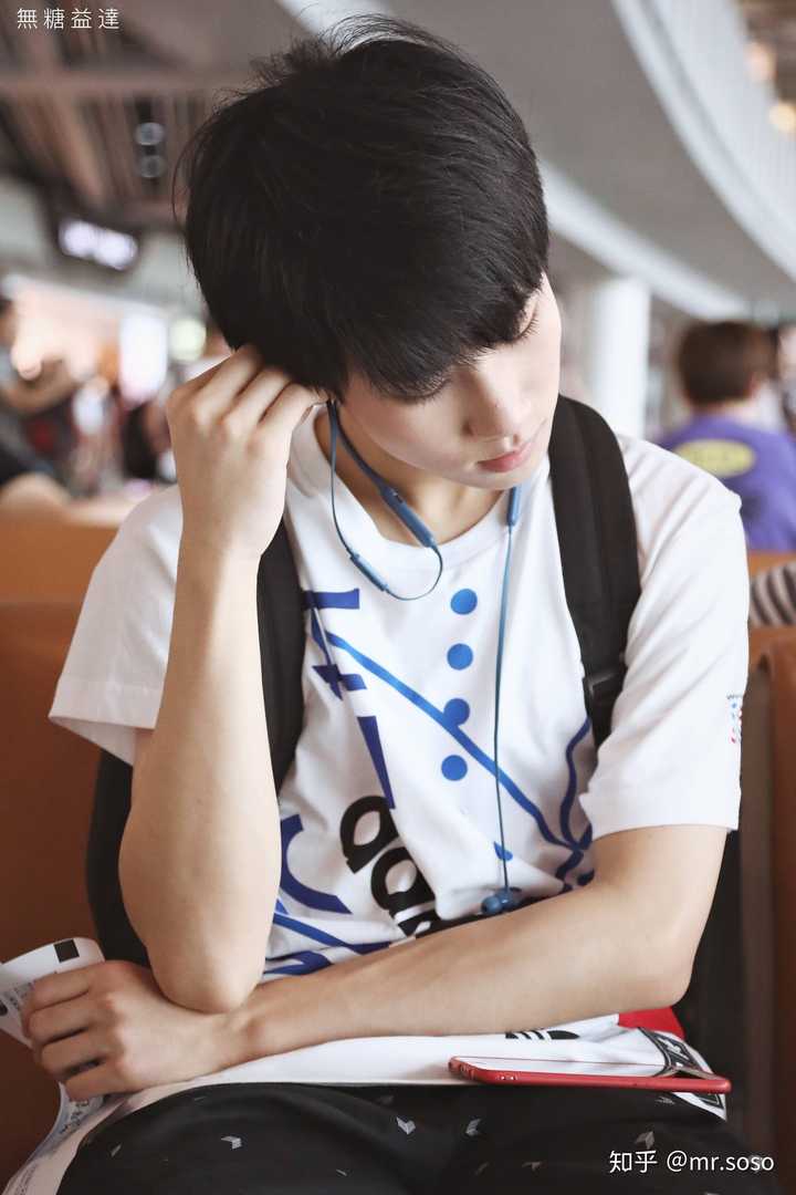 如何看待tf家族719出道事件?