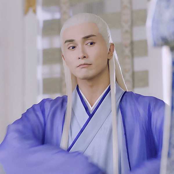 高伟光本身只是双眼皮啊?