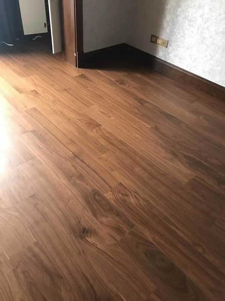        安信黑胡桃木地板实景图2