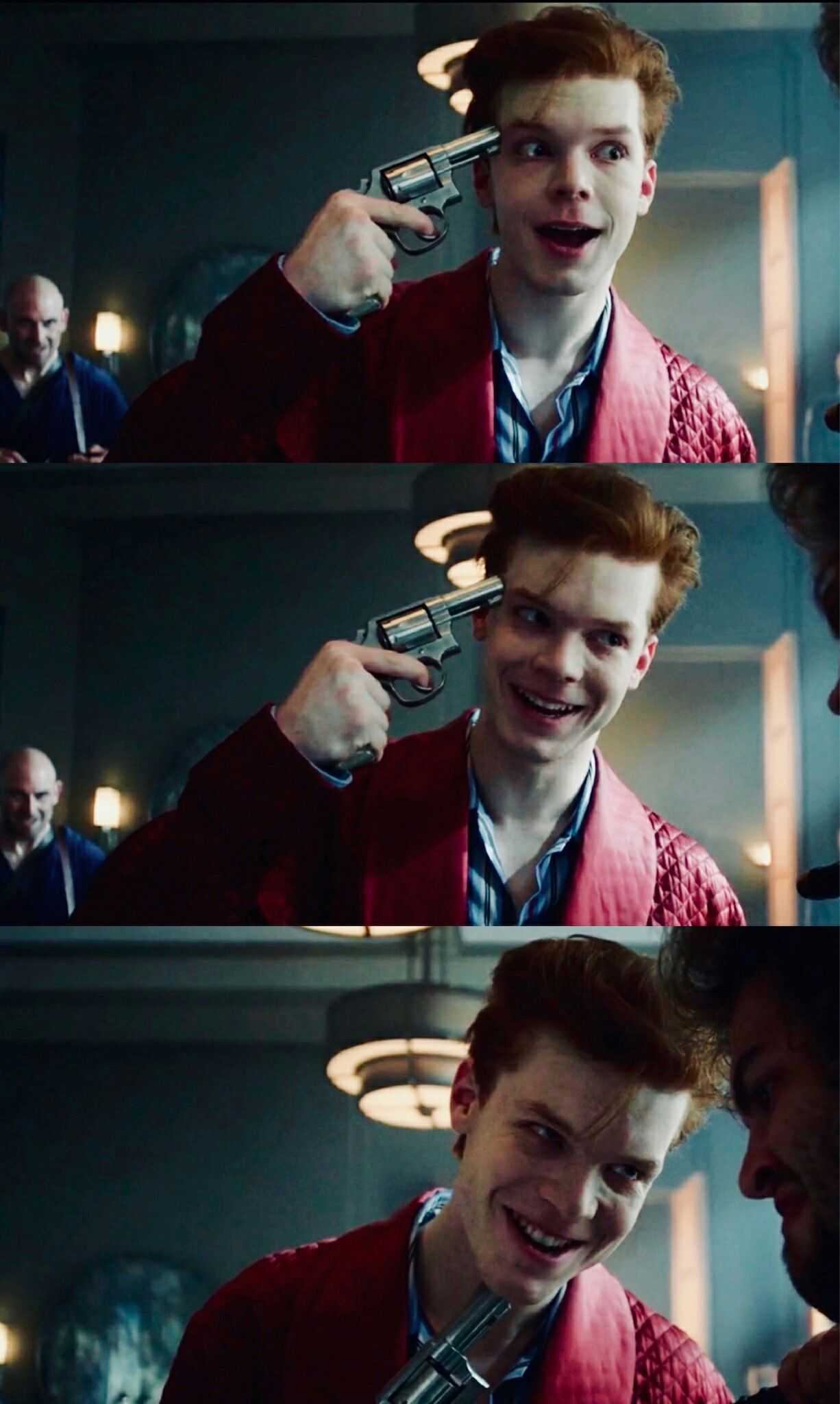 我记得开始看哥谭镇第四季的时候杰罗麦出场的时候,杰罗姆说过一句话