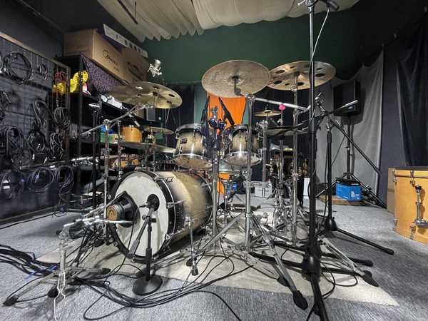 做发行级的音乐至少需要什么设备？