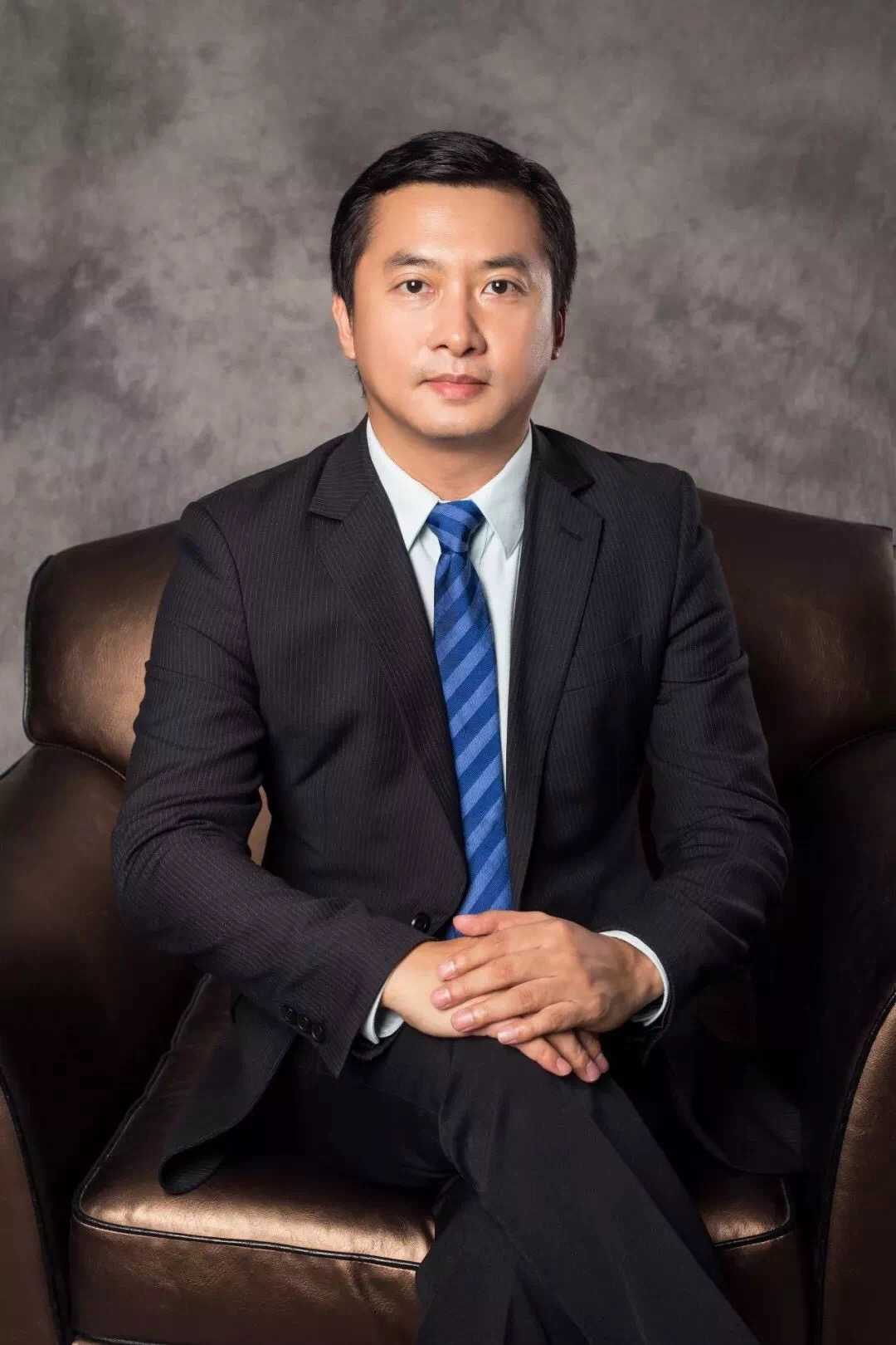 关于这个问题,我们专访了  黄宇奘 他是 碧桂园集团副总裁&总