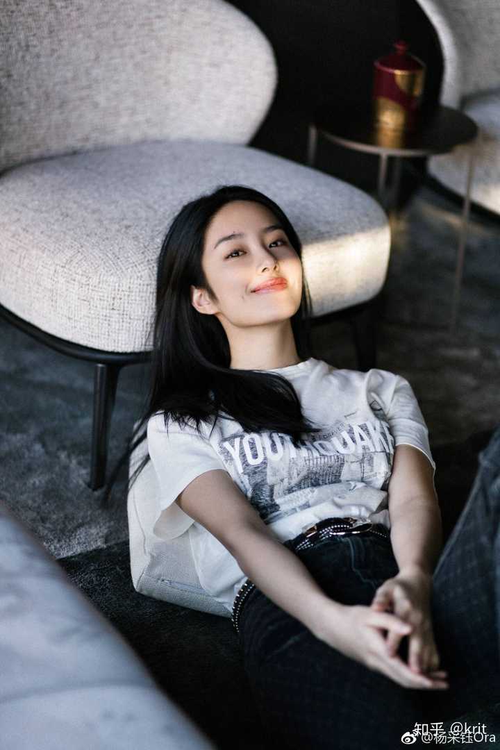杨采钰真的长得像刘亦菲吗?哪里像?