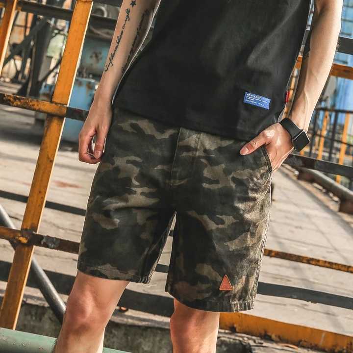 高瘦的竹竿男大学生夏天怎么穿衣服!