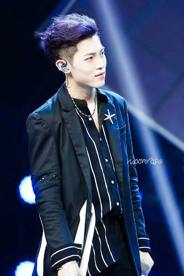 两千万个亲亲 大名:韩沐伯 小名:韩承锦 绰号:韩小美 发布于 08:52 0