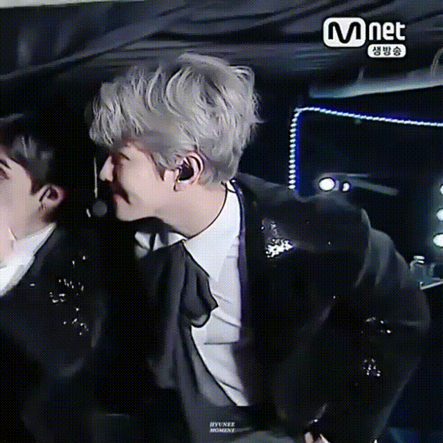 有人觉得边伯贤和金珉锡很甜吗?