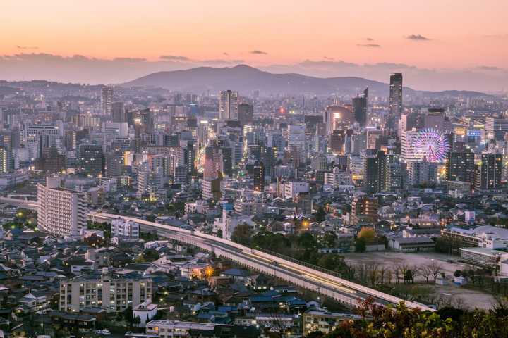 有哪些城市附近有可以鸟瞰全城的山坡 郑凯的回答 知乎