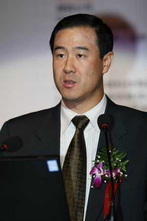 2006年创业百问的小伙子究竟是不是万网的张向东