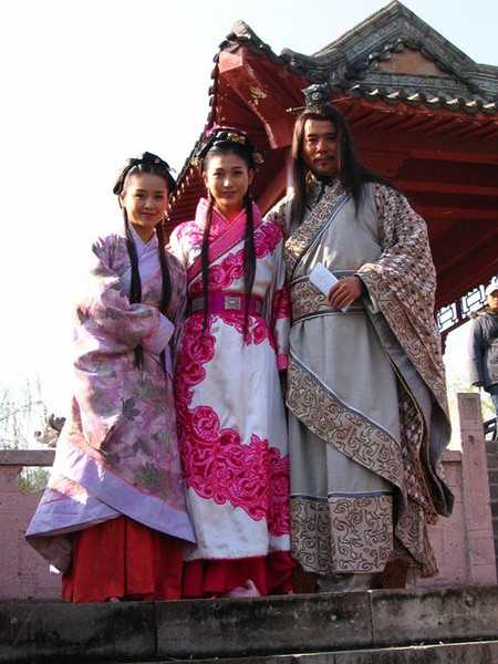 姚橹 / 唐国强 / 尤勇 / 茹萍 / 马诗红 / 孙淳 / 马浚伟 / 普超英