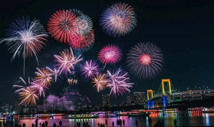 日本的花火大会是以什么目的举行的 仅仅是单纯的放烟花吗 知乎 日本的花火大会是以什么目的举行的 仅仅是单纯的放烟花吗 知乎