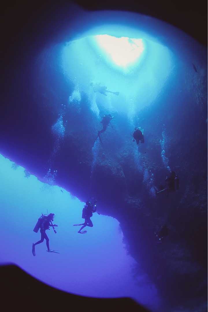 潜水员的潜水就叫fun dive,潜水员由导潜带领自行完成潜水流程,一次