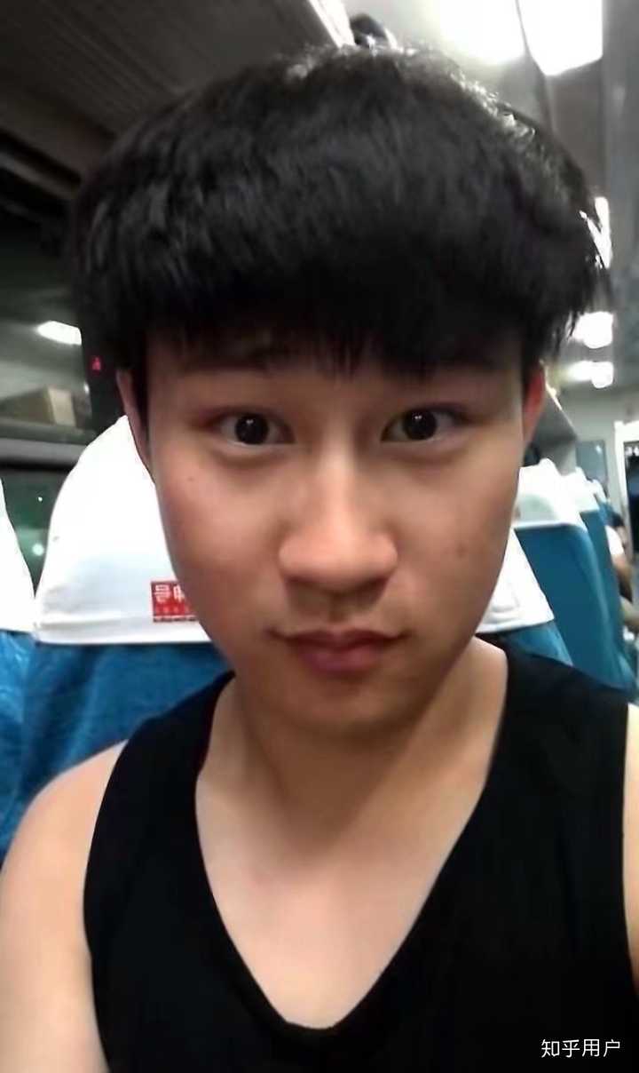 一直头发比较长的男生突然剪一个寸头是怎样的体验?