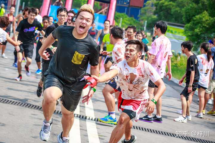 参加上海丧尸跑(runforyourlives)是一种怎样的体验?