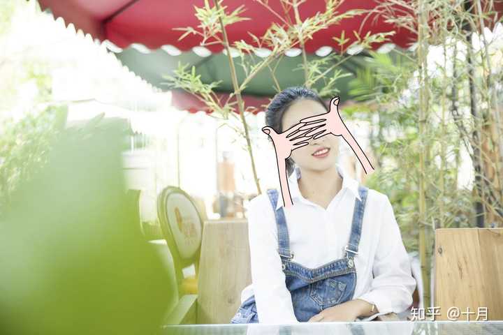 女孩子怎么变得大方且有气质?