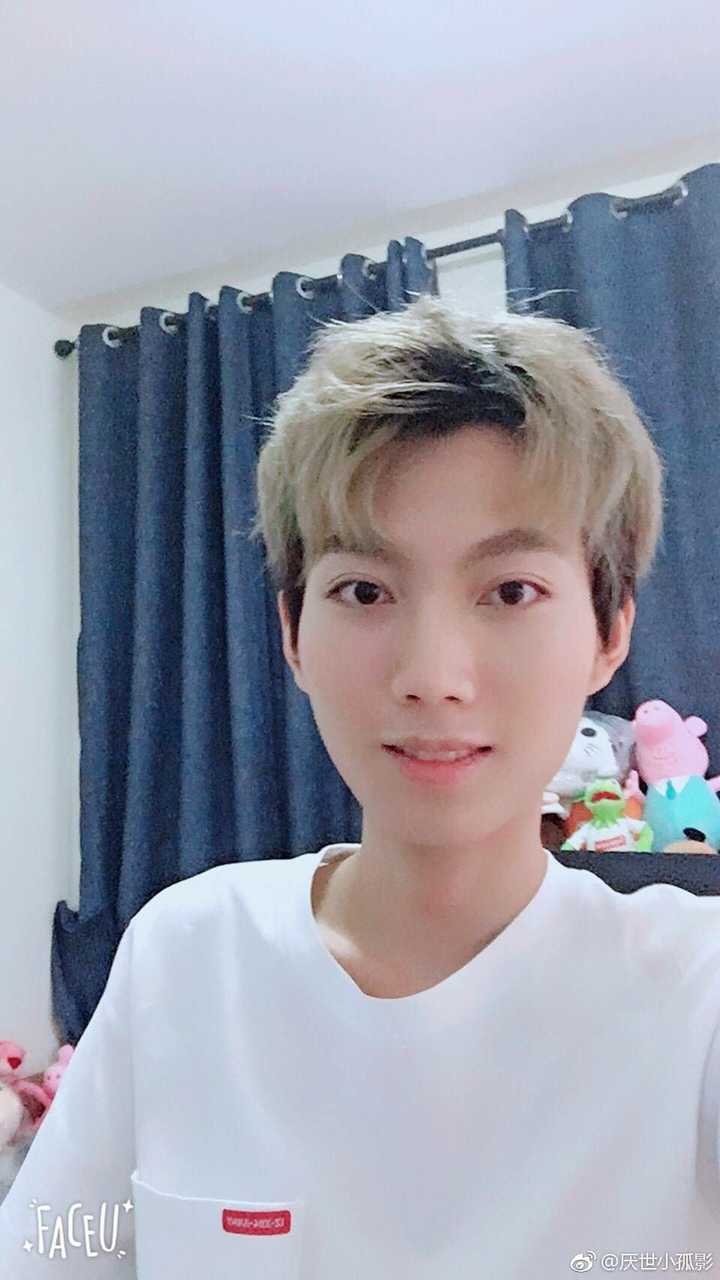 如何评价《王者荣耀》主播「孤影」?