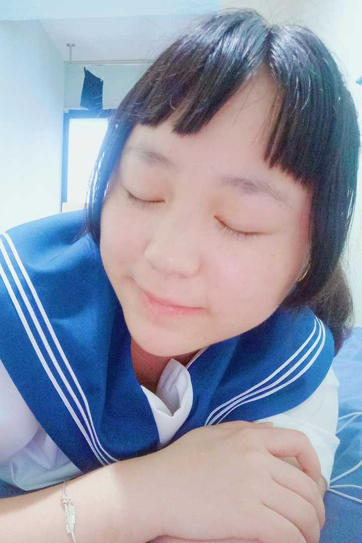 能否分享你在夏天的jk制服搭配?