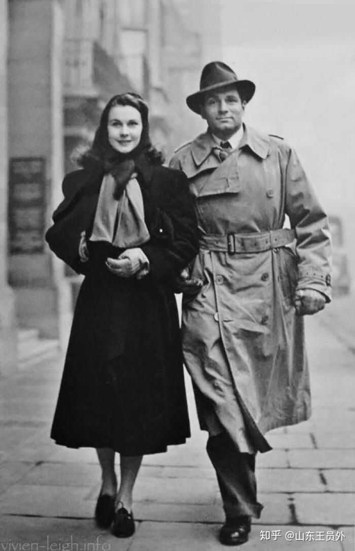 再放几张跟费雯丽的合影