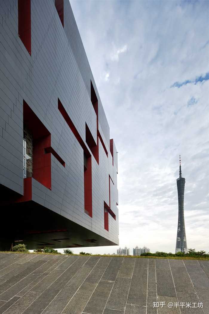 同时融入骑楼等元素,体现了岭南建筑艺术特色