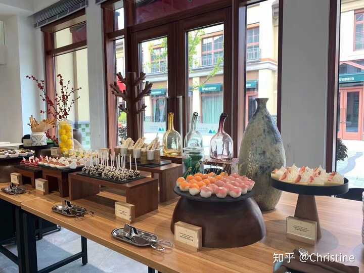 一句话描述昆山杜克大学的食堂有多好吃?