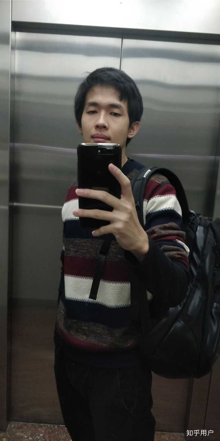 厚嘴唇,塌鼻子,单眼皮的男生还有救吗?