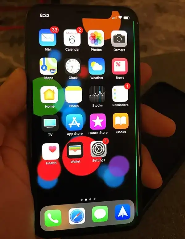 iphone x 屏幕出现绿线有可能是哪些原因所致?有什么解决措施?
