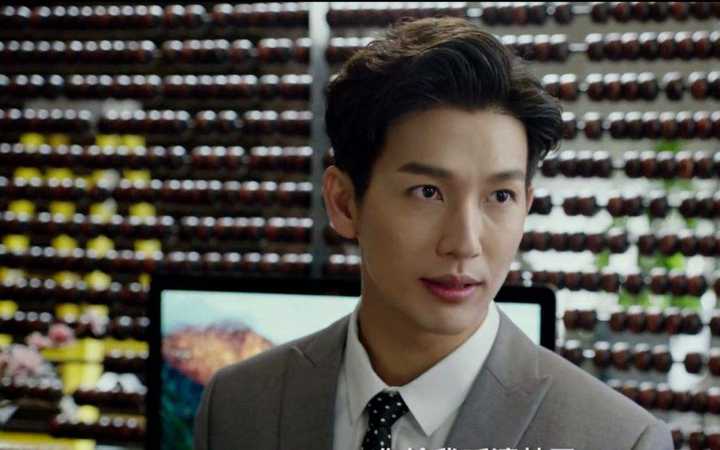 有哪些很好的诠释了高冷或者霸道总裁人设的演员?